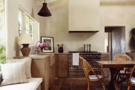 {décor inspiration | coffee table book : INTERIORS ATELIER AM}