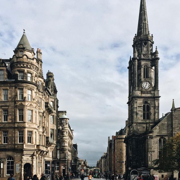 Travel Inspiration | Edinburgh by @francesmehardie