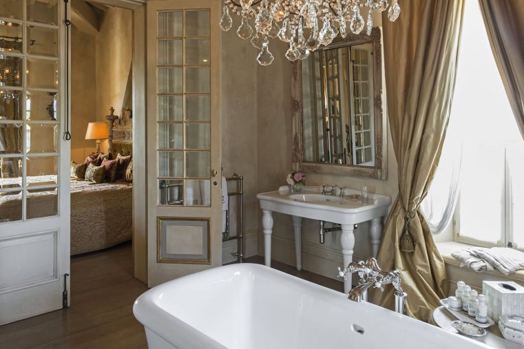 Décor Inspiration | A Beautifully Restored 13th Century Tuscan Villa