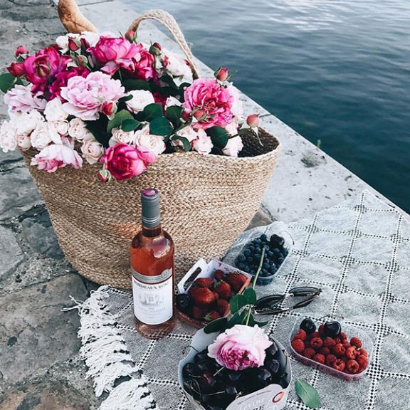 Style Inspiration | The Edit: Golden Things for Golden Girls