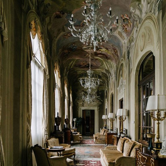 Weekday Wanderlust | Places: Four Seasons Florence