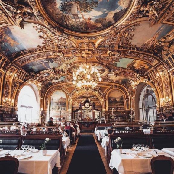 Weekday Wanderlust | 3 Restaurants in Paris for August