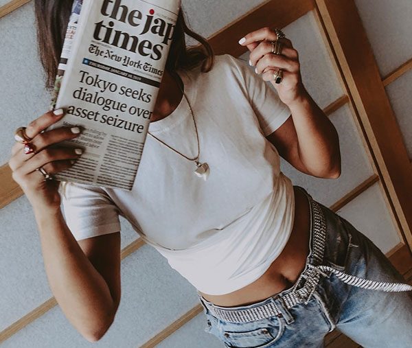 Style File | Mini Trend: The Rhinestone Belt & Blue Jeans