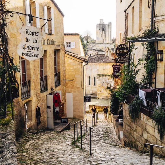 Weekday Wanderlust: Around the World with Marlene Lee @cookiesncandies