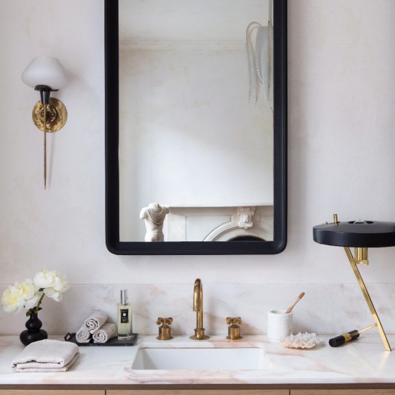 On Beauty: The Best Anti-Pollution Skincare Products for City Pollution & Digital Ageing