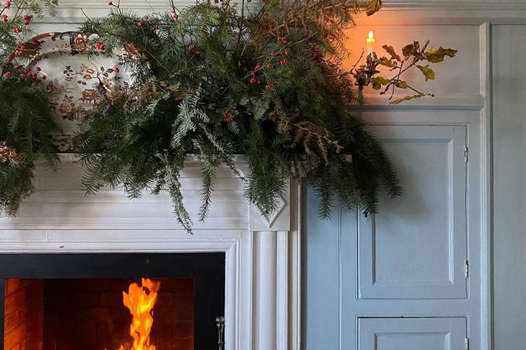 Décor | Holiday Decorating Trend: Sculptural Garlands