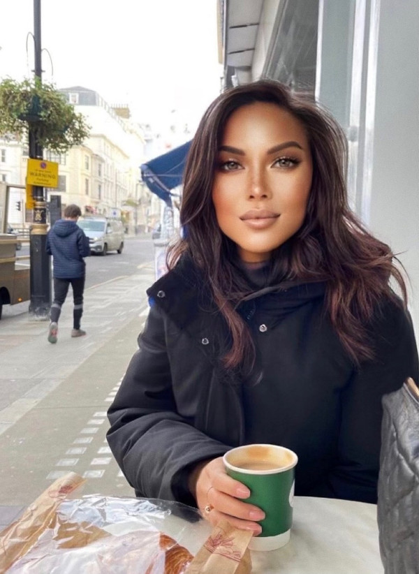 Travel Diary - Christmastime in London 2021 010