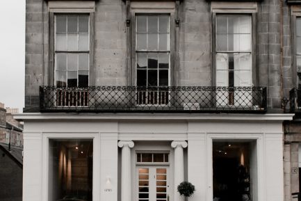 For a Drink & a Snack: Spry Wines in Edinburgh