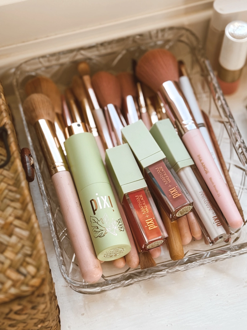 Pixi Makeup