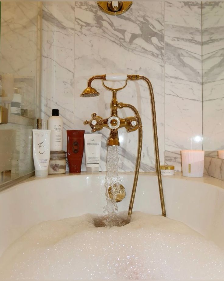 Style File 02 - November Shopping List :002 - A Modern Holiday Beauty Edit thisisglamorous.com